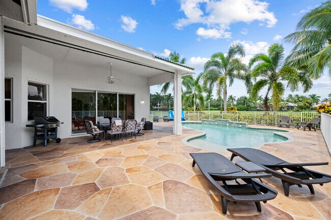 Building Photo - 11727 Paradise Cove Ln