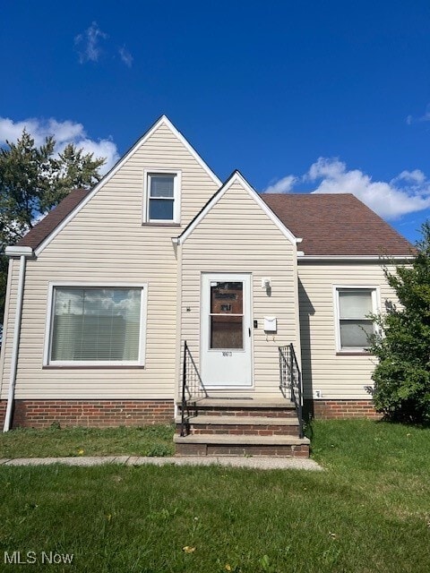 10613 Vernon Ave Garfield Heights, OH 44125 – photo 1