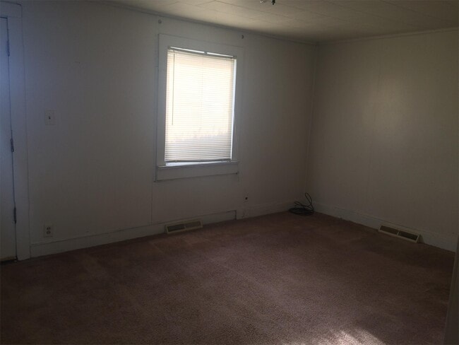 Foto del edificio - 1923 E Ridgeway Ave