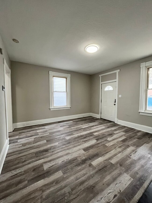 Building Photo - 1214 Gilsey Ave