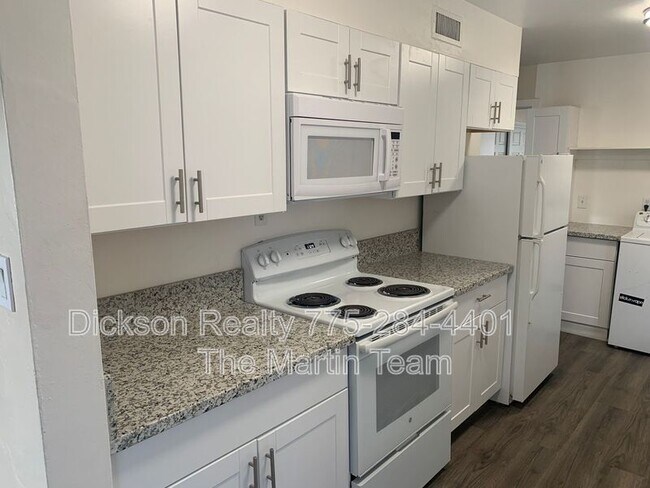 Building Photo - 12103 Rocky Mountain St