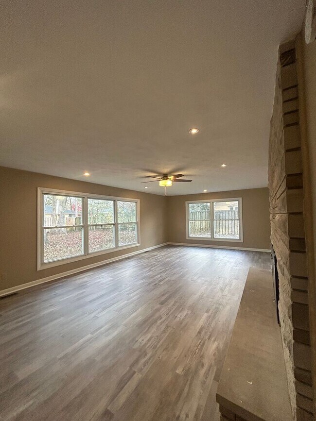 Foto del edificio - 4 Bedroom Home in West Lafayette School Di...
