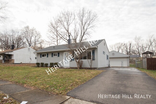 Building Photo - Updated 3 Bedroom, 1 Bath Ranch House with...