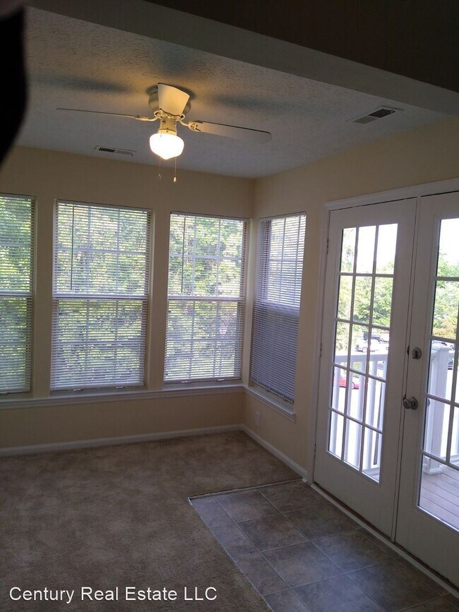 Building Photo - 2 br, 2 bath House - 903 Woodbridge Ct #J