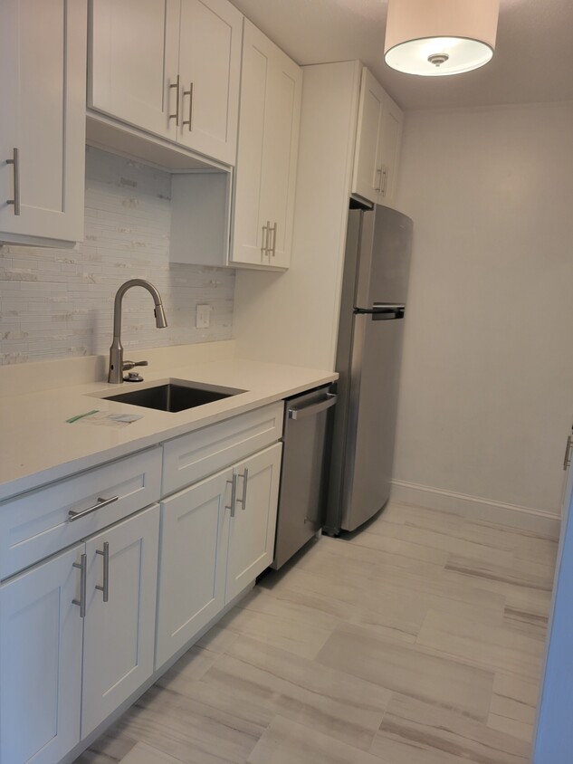 Foto principal - 1 Greenbriar Dr