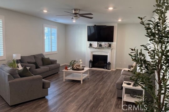 Building Photo - 1055 Balsam St