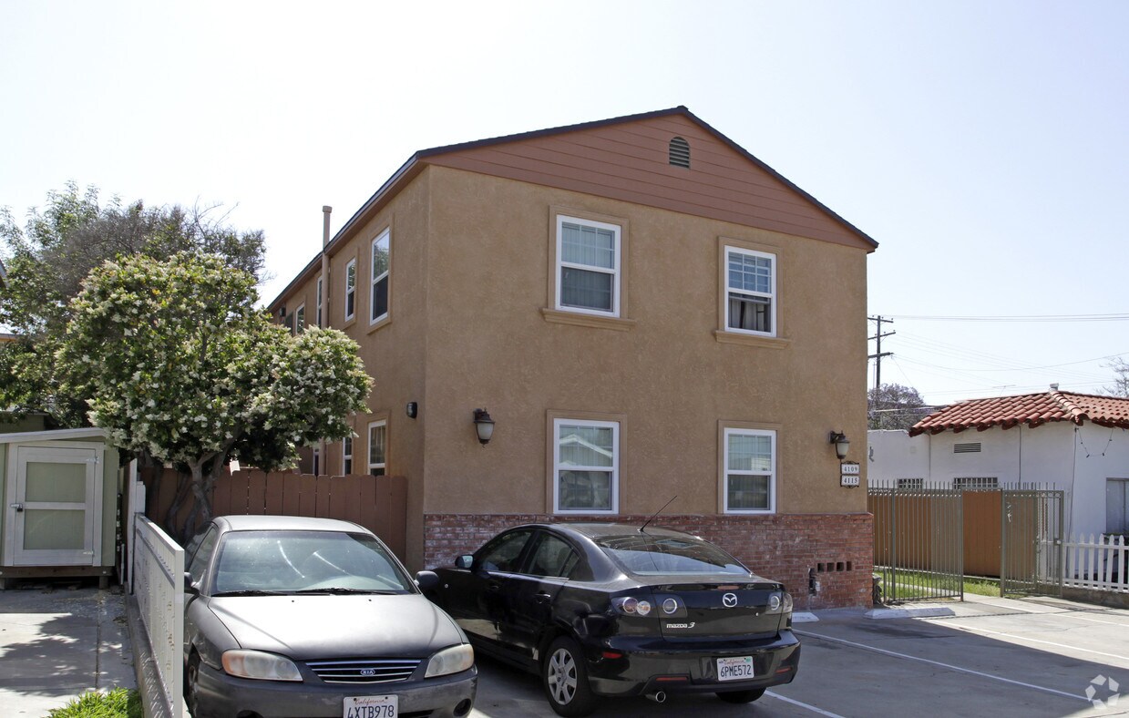 Building Photo - 4109-4115 1/2 Louisiana S