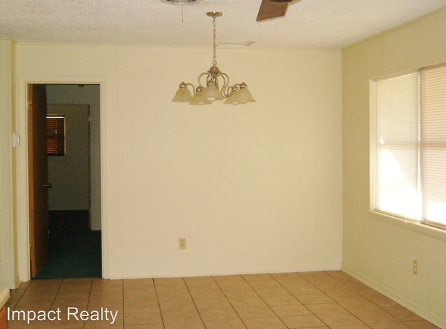 Foto del edificio - 2234 Woodard St