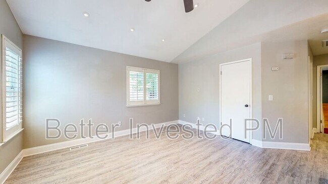 Building Photo - 49 Okelley Way