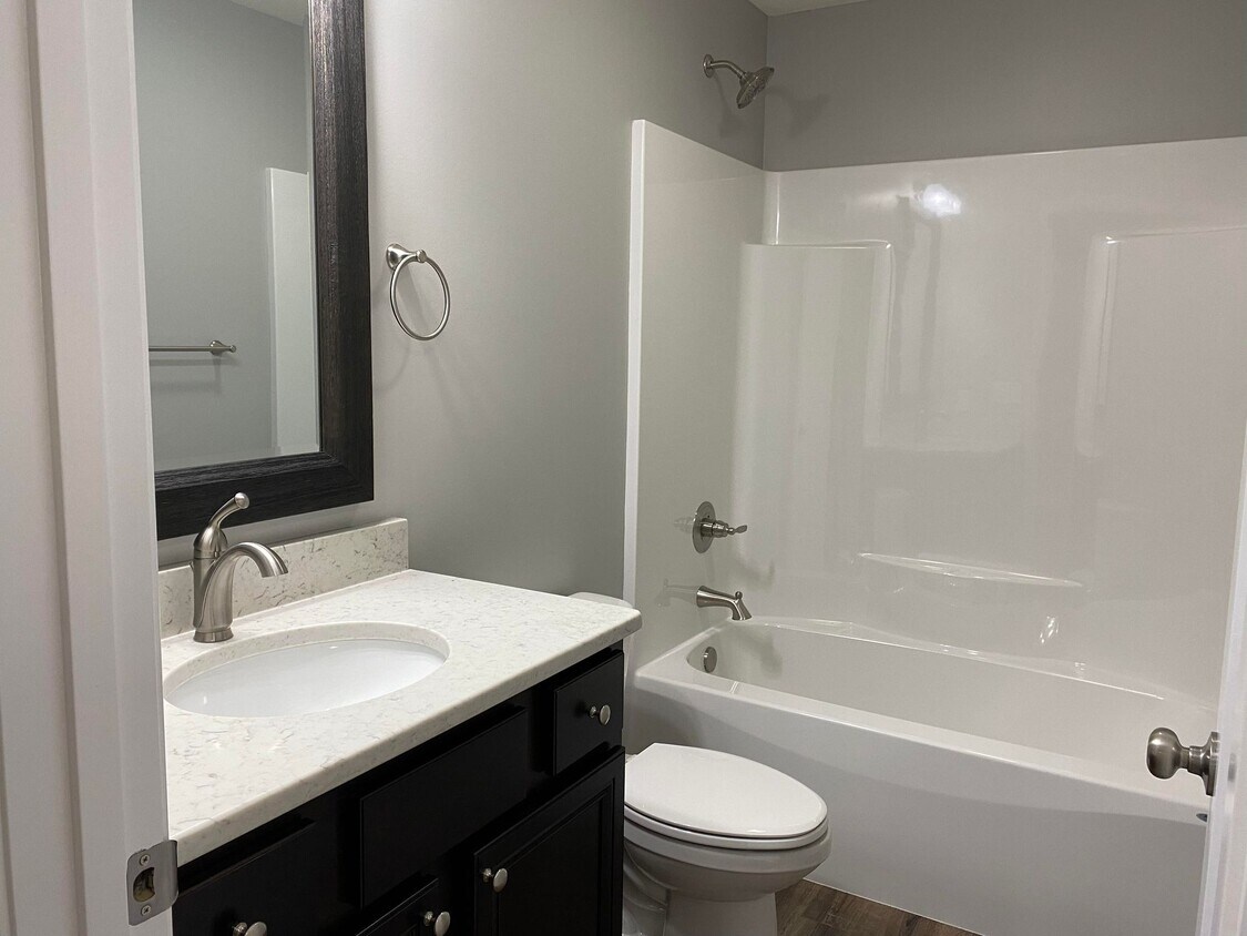 1911 Grandioso Dr, Marion, IL 62959 Apartments in Marion, IL