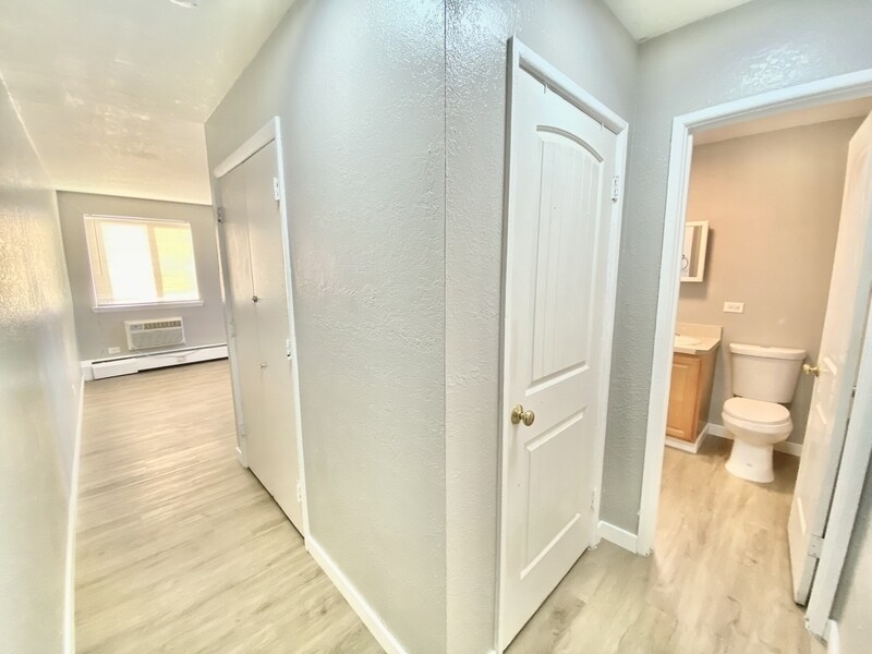 Foto del edificio - 6981 Ash St