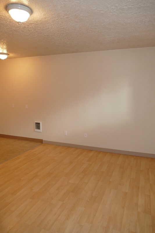Building Photo - SE Arista Dr - 1 bedroom apartment in the ...