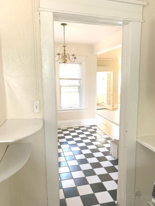 Foto del interior - 1227 N Cass St