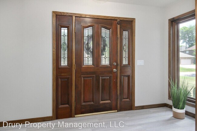 Foto del edificio - 4 br, 4 bath House - 4344 E. University St...