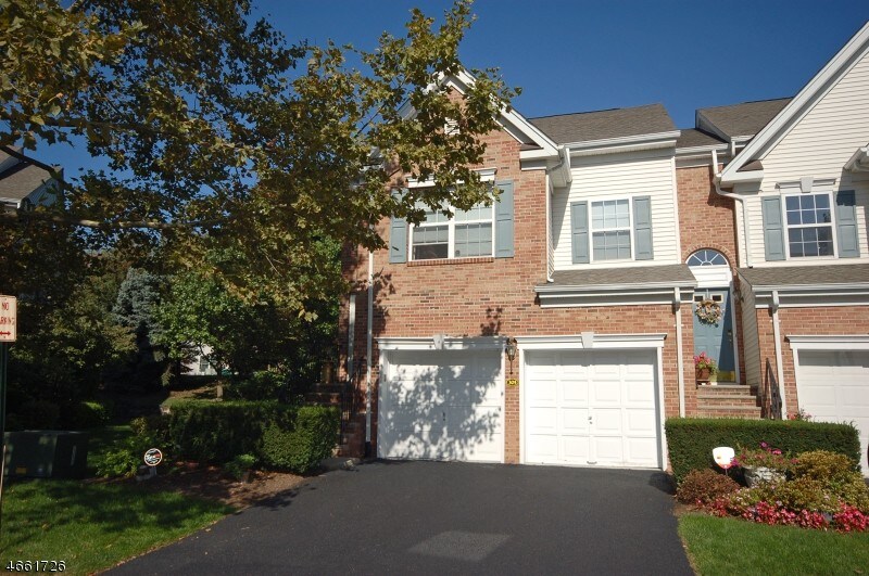 305 Winthrop Dr, Nutley, NJ 07110 Townhome Rentals in Nutley NJ