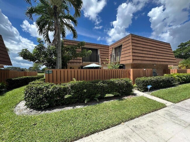 Foto del edificio - 246 Charter Way