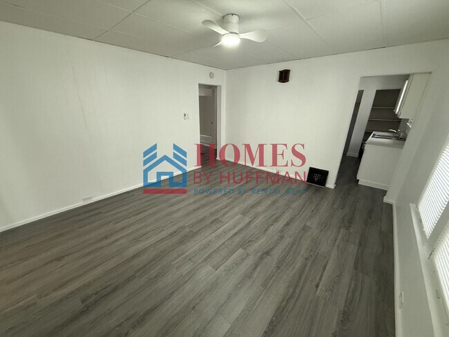 Building Photo - 427 Enlow Ave