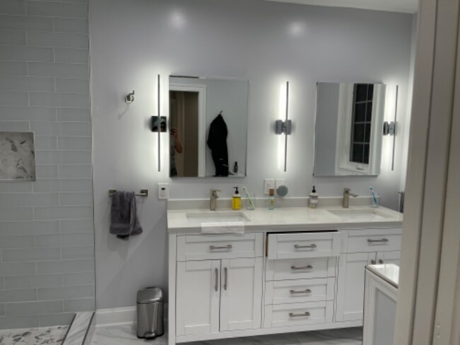 Building Photo - 7904 Cypress Pl