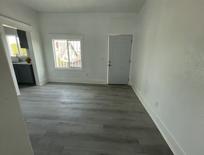 Foto del edificio - 527 E 19th St