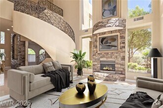 Building Photo - 1008 Trophy Hills Dr