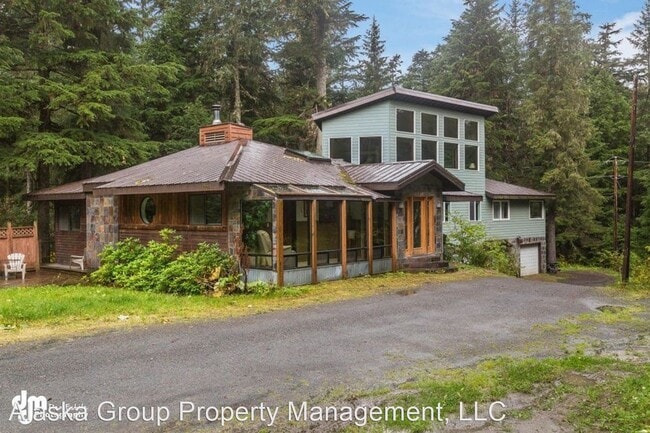 Building Photo - 1008 Timberline Dr
