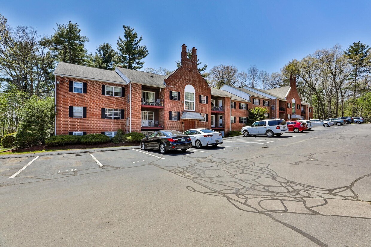 1 Louisburg Square, Nashua, NH 03060 House Rental in Nashua, NH