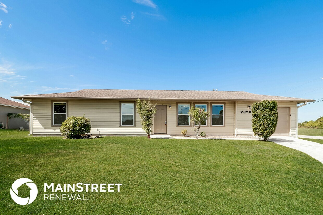 Primary Photo - 2626 NE 20th Pl