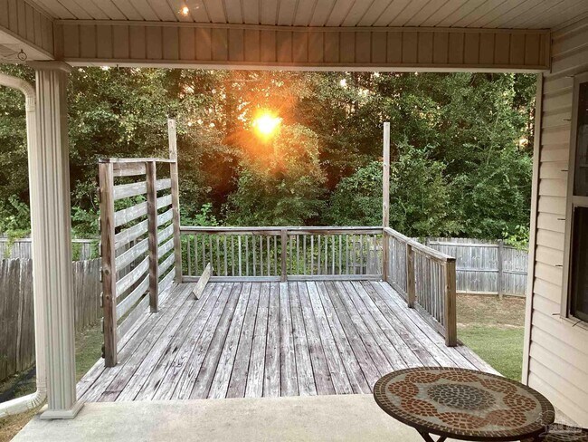 Foto del edificio - 196 Millet Cir