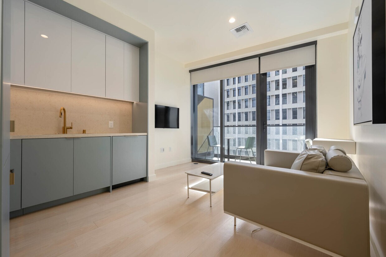 Foto principal - 6401 Wilshire Blvd