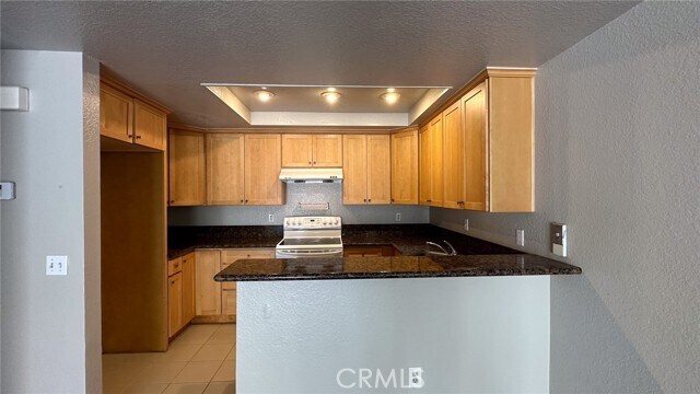 Building Photo - 55 Grenada St