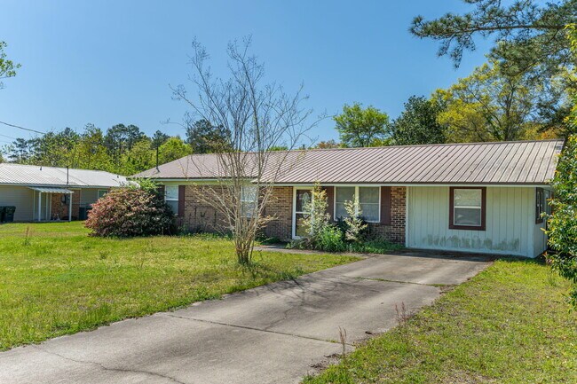 Building Photo - 170 Sidney Ave