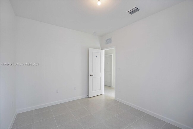 Foto del edificio - 18672 SW 136th Ct