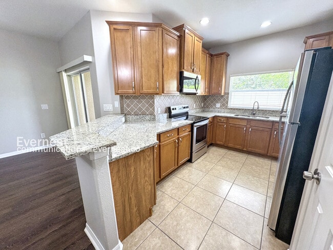 Building Photo - 12806 Belvedere Song Way