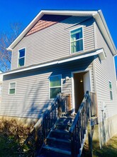 Building Photo - 1 Brad St