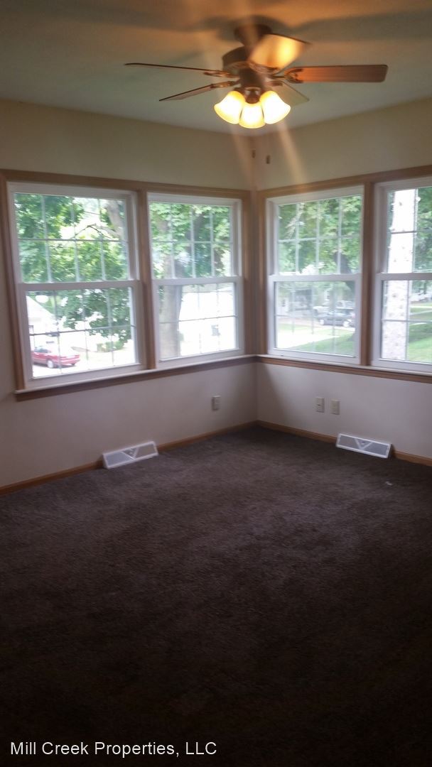 Building Photo - 3 br, 2 bath House - 381 22nd Place