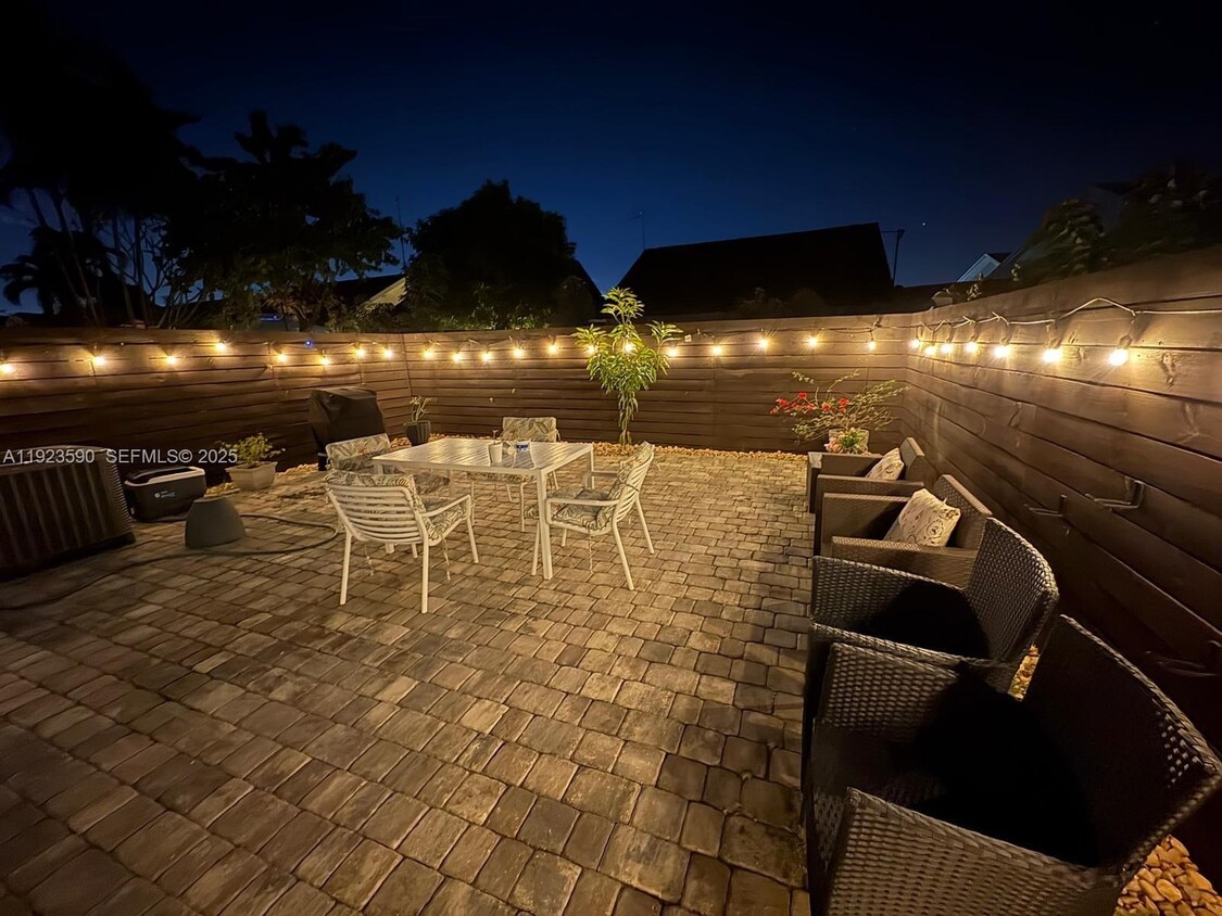 Foto principal - 7119 SW 105th Ct