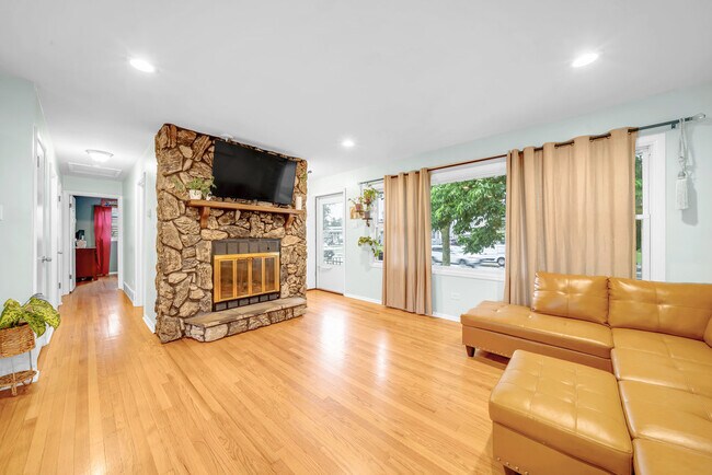 Foto del edificio - 105 Indianwood Dr