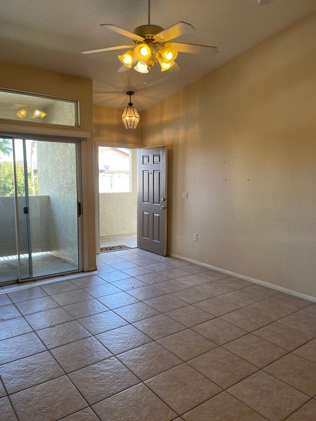 Building Photo - 3395 Cactus Shadow St