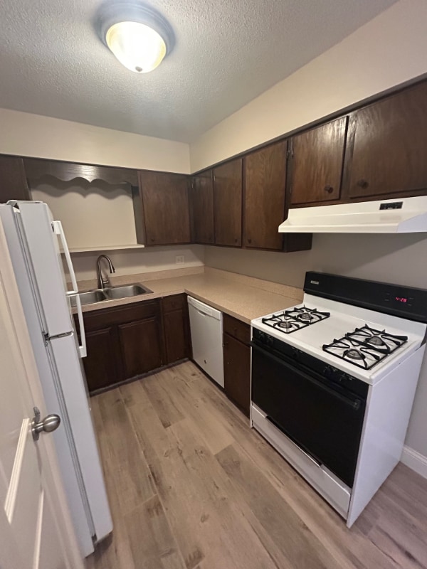 Building Photo - 7100 Van Dorn St