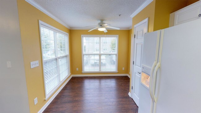 Foto del edificio - 130 Shallowford Reserve Dr