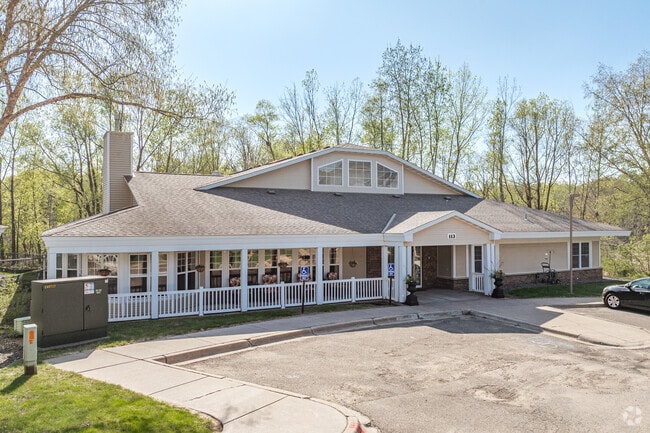 Building Photo - BRIARCLIFF APARTMENTS