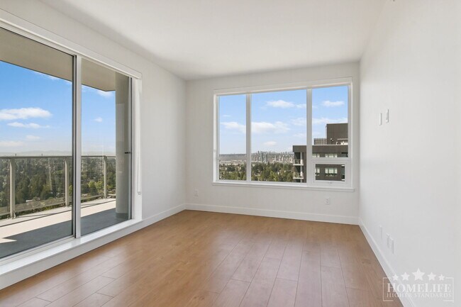 Building Photo - Modern 2 Bed, 1 Bath Condo at Holland 2 – Available Now!