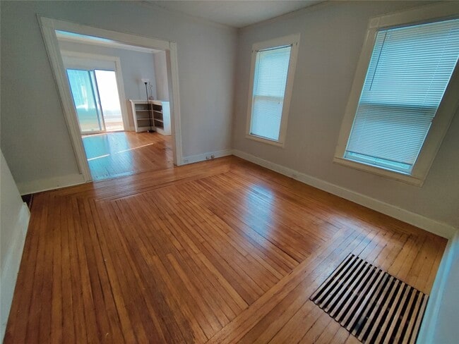 Foto del edificio - 116 Leroy St