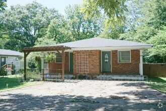 Building Photo - 5105 Lynnwood Ave