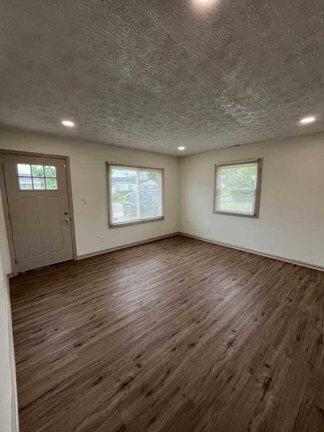 Building Photo - Beautifully Renovated 3-Bedroom Ranch with Open Floor Plan & 2-Car Garage