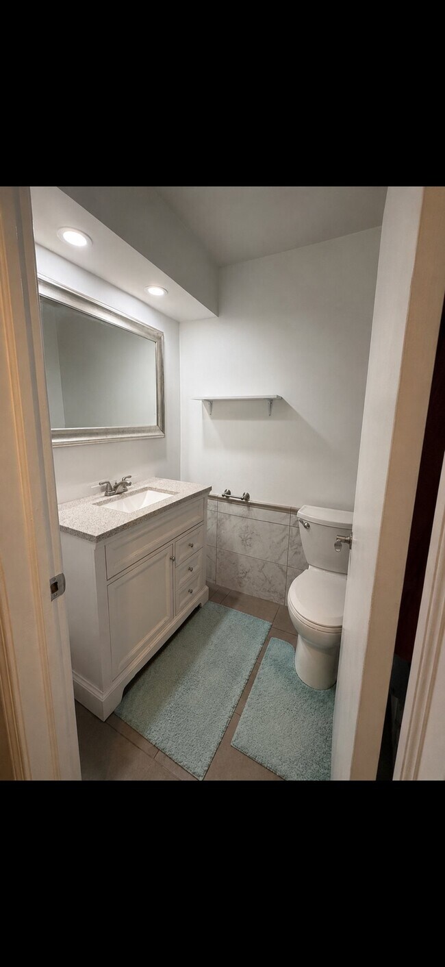Foto del edificio - 1132 E Randville Dr