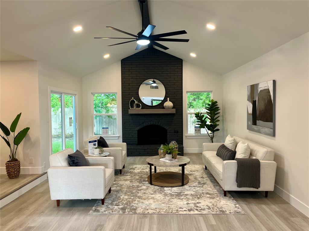 Foto principal - 10505 Parkfield Dr