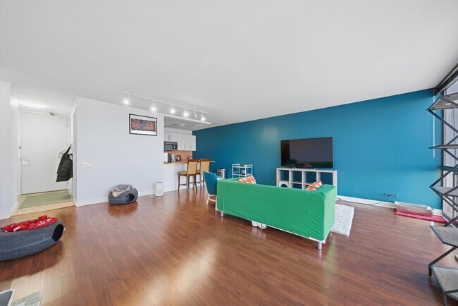 Foto del edificio - 4343 N Clarendon Ave