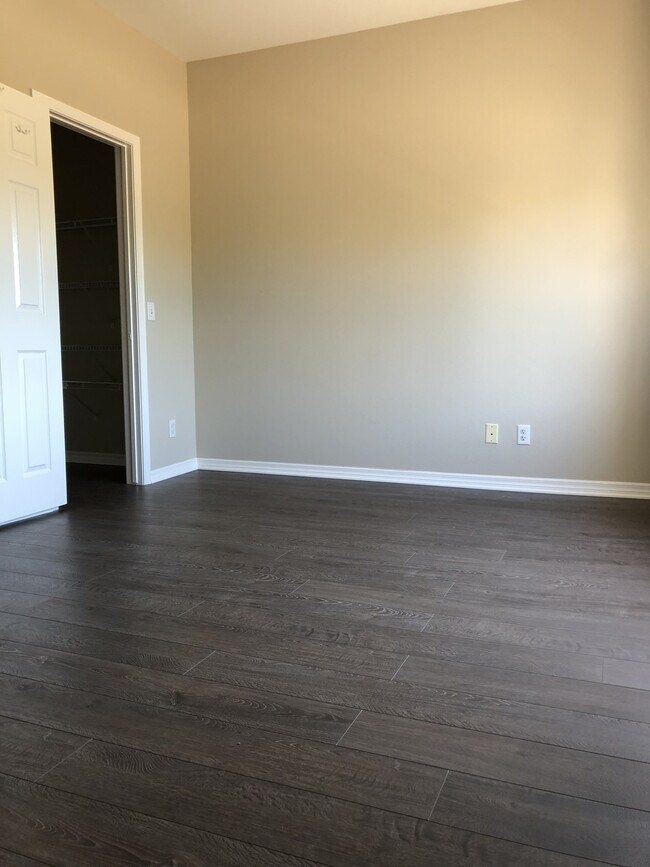 Guest Bdrm - 501 S Oak Knoll Ave