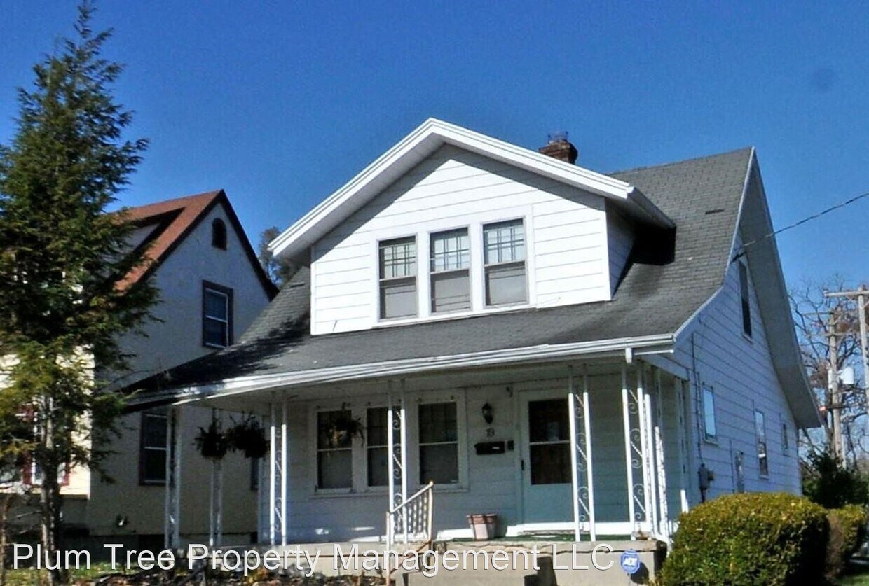 Primary Photo - 2 br, 1 bath House - 19 Maplelawn Dr.